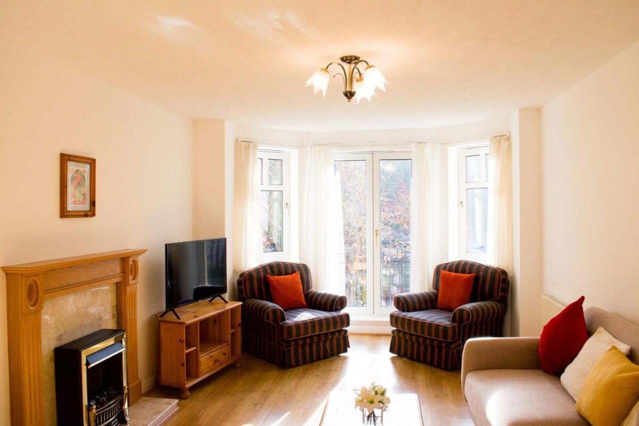 Peaceful 2 Bedroom Sleeps 5 Free Parking * Эдинбург